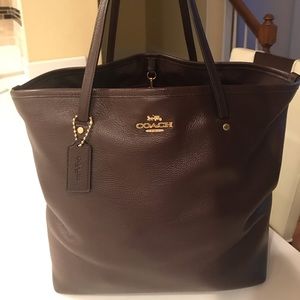 Authentic Coach Genuine Leather Tote